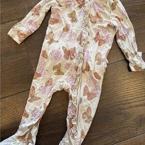 Angel Dear Butterfly Print One-Piece Sleeper